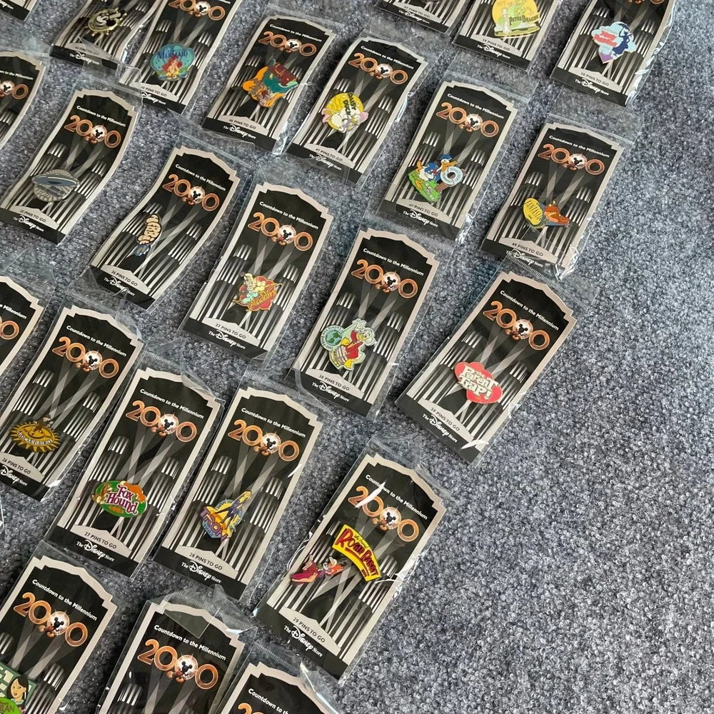 Disney Countdown to the Millennium 101 Pin‎ Complete set W Orig Receipts & Bags